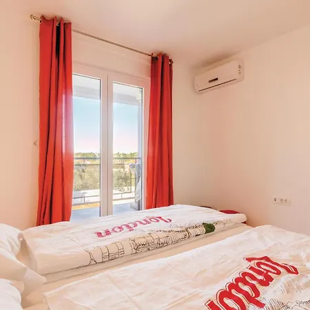 Holiday home Awesome Home In Volme With Outdoor Swimming Pool *