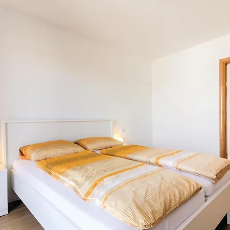 Holiday home Awesome Home In Volme With Outdoor Swimming Pool Pomer