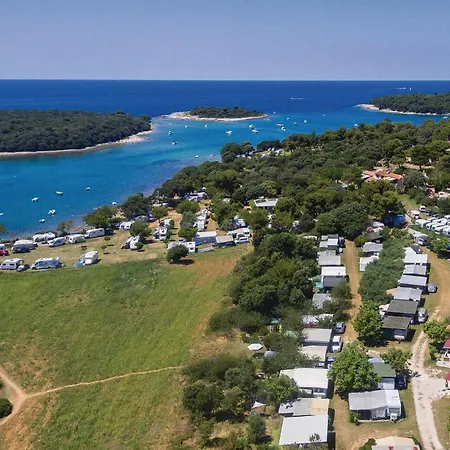Awesome Home In Volme With Outdoor Swimming Pool Holiday home Pomer